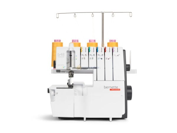 Bernette 48 Overlok ve Reçme Makinesi