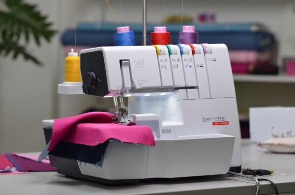 Bernette 68 AIRLOCK Reçme ve Overlok Makinesi